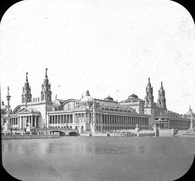 <em>"World's Columbian Exposition: Machinery Building, Chicago, United States, 1893"</em>, 1893. Lantern slide 3.25x4in, 3.25 x 4 in. Brooklyn Museum, Goodyear. (Photo: Brooklyn Museum, S03i2228l01.jpg