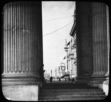 <em>"World's Columbian Exposition: Peristyle, Chicago, United States, 1893"</em>, 1893. Lantern slide 3.25x4in, 3.25 x 4 in. Brooklyn Museum, Goodyear. (Photo: Brooklyn Museum, S03i2235l01_SL1.jpg