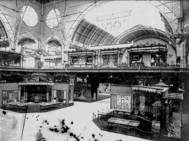 <em>"Paris Exposition: interior view, Paris, France, 1900"</em>, 1900. Glass negative 3.25x4.25in, 3.25 x 4.25 in. Brooklyn Museum, Goodyear. (Photo: Brooklyn Museum, S03i2333n01a.jpg