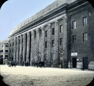 <em>"Temple of Neptune, Rome, Italy"</em>. Lantern slide 3.25x4in, 3.25 x 4 in. Brooklyn Museum, Goodyear. (Photo: T.H. McAllister, S03i2787l01.jpg