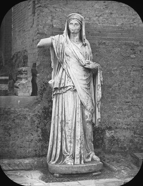<em>"Forum Romanum, Rome, Italy"</em>. Lantern slide 3.25x4in, 3.25 x 4 in. Brooklyn Museum, Goodyear. (Photo: T.H. McAllister, S03i2799l01.jpg