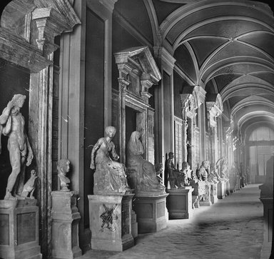 <em>"Capitoline Museum, Rome, Italy"</em>. Lantern slide 3.25x4in, 3.25 x 4 in. Brooklyn Museum, Goodyear. (Photo: T.H. McAllister, S03i2837l01.jpg