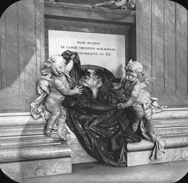 <em>"St. Peter's, Rome, Italy"</em>. Lantern slide 3.25x4in, 3.25 x 4 in. Brooklyn Museum, Goodyear. (Photo: T.H. McAllister, S03i2978l01.jpg