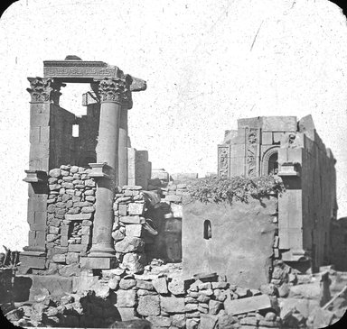 <em>"Hauran, Syria"</em>. Lantern slide 3.25x4in, 3.25 x 4 in. Brooklyn Museum, Goodyear. (Photo: Brooklyn Museum, S03i3059l01.jpg