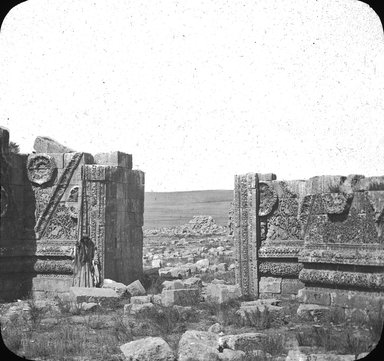 <em>"Mashita, Moab, Jordan"</em>. Lantern slide 3.25x4in, 3.25 x 4 in. Brooklyn Museum, Goodyear. (Photo: Brooklyn Museum, S03i3068l01.jpg