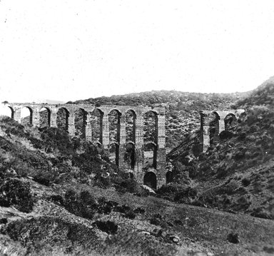 <em>"Constantium [?], Algeria"</em>. Lantern slide 3.25x4in, 3.25 x 4 in. Brooklyn Museum, Goodyear. (Photo: Brooklyn Museum, S03i3080l01.jpg