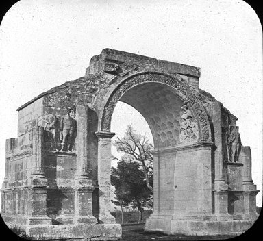 <em>"Arch, St. Remy, France"</em>. Lantern slide 3.25x4in, 3.25 x 4 in. Brooklyn Museum, Goodyear. (Photo: J.B. Colt, S03i3091l01.jpg