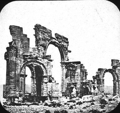 <em>"Gate, Palmyra, Syria"</em>. Lantern slide 3.25x4in, 3.25 x 4 in. Brooklyn Museum, Goodyear. (Photo: J.B. Colt, S03i3113l01.jpg