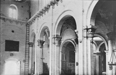 <em>"Cathedral, Ruvo, Italy"</em>. Lantern slide 3.25x4in, 3.25 x 4 in. Brooklyn Museum, Goodyear. (Photo: Brooklyn Museum, S03i3251l01.jpg