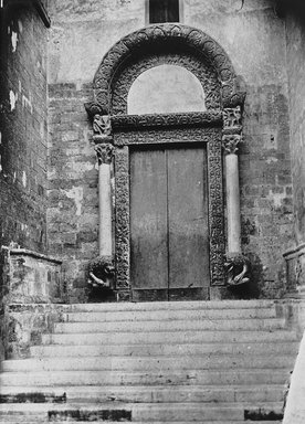 <em>"Cathedral, Bari, Italy, 1895?"</em>, 1895?. Lantern slide 3.25x4in, 3.25 x 4 in. Brooklyn Museum, Goodyear. (Photo: Brooklyn Museum, S03i3270l01.jpg