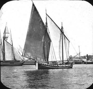 <em>"Venice, Italy"</em>. Lantern slide 3.25x4in, 3.25 x 4 in. Brooklyn Museum, Goodyear. (Photo: T.H. McAllister, S03i3311l01.jpg