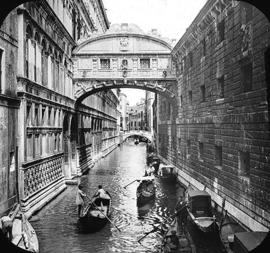 <em>"Bridge of Sighs, Venice, Italy"</em>. Lantern slide 3.25x4in, 3.25 x 4 in. Brooklyn Museum, Goodyear. (Photo: T.H. McAllister, S03i3320l01.jpg