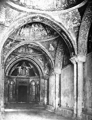 <em>"S. Marco, Venice, Italy"</em>. Lantern slide 3.25x4in, 3.25 x 4 in. Brooklyn Museum, Goodyear. (Photo: J.B. Colt, S03i3374l01.jpg