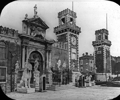 <em>"Arsenal, Venice, Italy"</em>. Lantern slide 3.25x4in, 3.25 x 4 in. Brooklyn Museum, Goodyear. (Photo: Brooklyn Museum, S03i3394l01.jpg