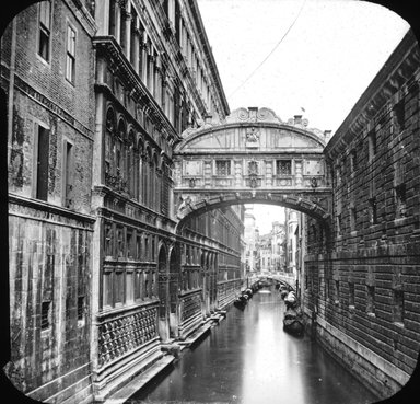 <em>"Bridge of Sighs, Venice, Italy"</em>. Lantern slide 3.25x4in, 3.25 x 4 in. Brooklyn Museum, Goodyear. (Photo: T.H. McAllister; J. Levy cie, S03i3397l01.jpg