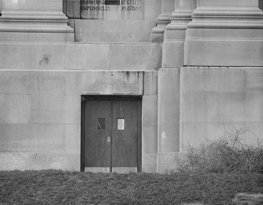 <em>"Brooklyn Museum: exterior. Close-up view of  the West Wing Art School entrance from the entrance driveway, without sign above the door, 12/1960."</em>, 1960. Bw copy negative 5x7in, 5 x 7in (12.7 x 17.8 cm). Brooklyn Museum, Museum building. (Photo: Brooklyn Museum, S06_BEEi042.jpg
