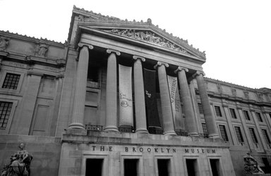 <em>"Brooklyn Museum: exterior. View of the Central section and part of the East and West Wings from the front entrance, 1982."</em>, 1982. Bw copy negative 5x7in, 5 x 7in (12.7 x 17.8 cm). Brooklyn Museum, Museum building. (Photo: Brooklyn Museum, S06_BEEi102.jpg