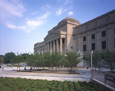 <em>"Brooklyn Museum: exterior. View of Eastern Parkway façade from the northwest, showing plaza with trees, 2004."</em>, 2004. Color transparency 4x5in, 4 x 5in (10.2 x 12.7 cm). Brooklyn Museum, Museum building. (Photo: Brooklyn Museum, S06_BEEi160.jpg