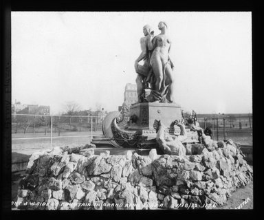 <em>"Views: Brooklyn, Long Island, Staten Island. Brooklyn monuments. View 009: Bailey Memorial Fountain by E.F. Savage (front and west side), Grand Army Plaza."</em>, 1932. Lantern slide 3.25x4in, 3.25 x 4 in. Brooklyn Museum, CHART_2011. (S10_11_Brooklyn_LI_SI_Brooklyn_Monuments009.jpg