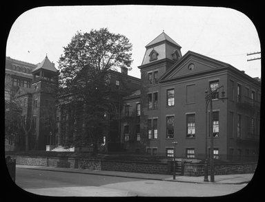 <em>"Views: Brooklyn, Long Island, Staten Island. Brooklyn scenes; buildings. View 006: Long Island College Hospital."</em>. Lantern slide 3.25x4in, 3.25 x 4 in. Brooklyn Museum, CHART_2011. (Photo: D.L. Parker, S10_11_Brooklyn_LI_SI_Brooklyn_Scenes_Buildings006.jpg