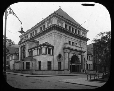 <em>"Views: Brooklyn, Long Island, Staten Island. Brooklyn scenes; buildings. View 041: Brooklyn Savings Bank."</em>. Lantern slide 3.25x4in, 3.25 x 4 in. Brooklyn Museum, CHART_2011. (Photo: D.L. Parker, S10_11_Brooklyn_LI_SI_Brooklyn_Scenes_Buildings041.jpg