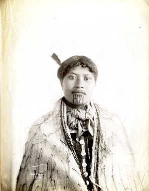 <em>"Protrait of Maori woman wearing moko on chin and combination of tradtional and European clothing."</em>, 1883. Bw photographic print, 5 x 7 in (13 x 16 cm). Brooklyn Museum. (Photo: Brooklyn Museum, TR680_N42_Maori_TL1986.450.40_SL4.jpg