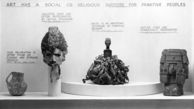 Primitive Gallery (installation). [11/--/1950 - --/--/19--]. Installation view.