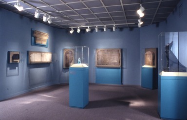 Cleopatra's Egypt: Age of the Ptolemies. [10/07/1988 - 01/02/1989]. Installation view.