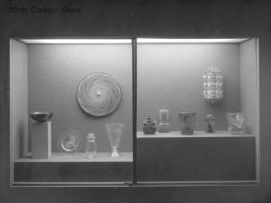 20th-Century Glass (installation), February 01, 1979 through 1979 (date unknown) (Image: PHO_E1979i004.jpg Brooklyn Museum photograph, 1979)