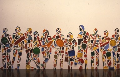 Tony Cragg: Menschenmenge. [03/05/1986 - 04/14/1986]. Installation view: Grand Lobby.
