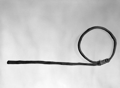 Navajo. <em>Drum Hoop (Asa Beyiltqagi)</em>. Wood, fiber, 10 x 3 in. (25.4 x 7.6 cm). Brooklyn Museum, Museum Expedition 1903, Museum Collection Fund, 03.325.3640. Creative Commons-BY (Photo: Brooklyn Museum, 03.325.3640_bw.jpg)