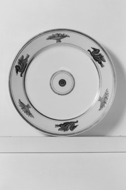  <em>Plate</em>, 1829. Porcelain, 1 1/16 x 8 5/8 in. (2.7 x 21.9 cm). Brooklyn Museum, Gift of Reverend Alfred Duane Pell, 03.328.13. Creative Commons-BY (Photo: Brooklyn Museum, 03.328.13_acetate_bw.jpg)