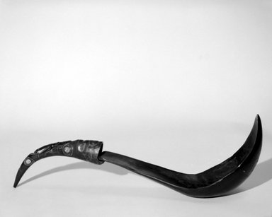 Haida. <em>Large Carved Black Spoon</em>, 1801–1900. Mountain goat horn, abalone shell, 16 9/16 x 3 15/16 in.  (42 x 10 cm). Brooklyn Museum, Brooklyn Museum Collection, 05.252. Creative Commons-BY (Photo: Brooklyn Museum, 05.252_bw.jpg)