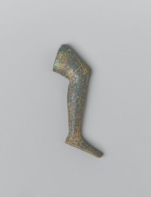  <em>Small Blue Green Opaque Glass Human Leg from an Inlay Figure</em>. Glass, 13/16 x 1/4 x 2 1/2 in. (2 x 0.7 x 6.3 cm). Brooklyn Museum, Charles Edwin Wilbour Fund, 05.391. Creative Commons-BY (Photo: Brooklyn Museum, 05.391_front_PS2.jpg)