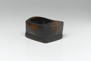 Haida. <em>Bent-corner Box with Hawk Design (Kitle)</em>, late 19th century. Wood, 2 1/4 x 4 x 3 1/2 in. (5.7 x 10.2 x 8.9 cm). Brooklyn Museum, Museum Expedition 1905, Museum Collection Fund, 05.588.7317. Creative Commons-BY (Photo: Brooklyn Museum, 05.588.7317_PS1.jpg)