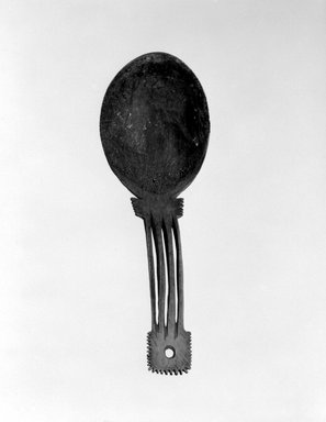 Yurok. <em>Spoon</em>, 19th century. Antler, 6 3/4 x 2 1/4 in.  (17.1 x 5.7 cm). Brooklyn Museum, Museum Expedition 1905, Museum Collection Fund, 05.588.7589. Creative Commons-BY (Photo: Brooklyn Museum, 05.588.7589_bw.jpg)