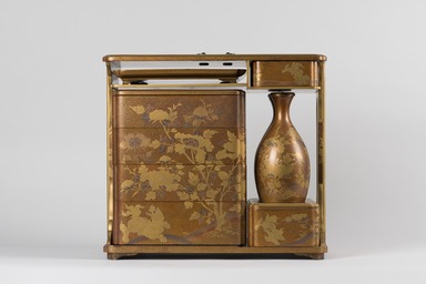  <em>Portable Picnic Set (sagejuu)</em>, second half 18th century. Powdered gold (aventurine) lacquer; hiramaki-e on a nashiji background, 13 11/16 x 8 3/8 x 14 15/16 in. (34.7 x 21.2 x 38 cm). Brooklyn Museum, Gift of Theodore E. Smith, 06.310a-n. Creative Commons-BY (Photo: Brooklyn Museum, 06.310a-n_overall01_PS20.jpg)