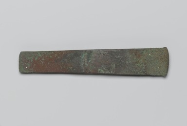  <em>Adze</em>, ca. 3200-2675 B.C.E. Copper, 1 5/16 x 5/16 x 6 11/16 in., 0.6 lb. (3.4 x 0.8 x 17 cm, 0.26kg). Brooklyn Museum, Charles Edwin Wilbour Fund, 07.447.4. Creative Commons-BY (Photo: Brooklyn Museum, 07.447.4_side1_PS2.jpg)