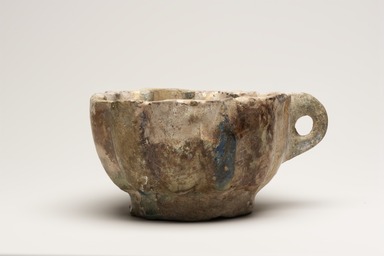  <em>Large Cup</em>, 13th century. Ceramic, fritware, 3 5/8 x 5 13/16 in. (9.2 x 14.7 cm). Brooklyn Museum, Museum Collection Fund, 08.21. Creative Commons-BY (Photo: Brooklyn Museum, 08.21_view01_PS11.jpg)