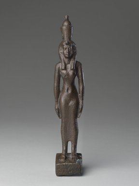  <em>Standing Statuette of Mut</em>, 664-332 B.C.E. Bronze, 7 5/16 x 1 1/2 x 1 7/16 in. (18.5 x 3.8 x 3.7 cm). Brooklyn Museum, Charles Edwin Wilbour Fund, 08.480.45. Creative Commons-BY (Photo: Brooklyn Museum, 08.480.45_front_PS6.jpg)