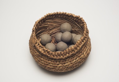 Susana Graves (Pomo). <em>Basket for Clay Balls for killing Mud Hens (8581) (bi-chul ka-tu-li)</em>, ca. 1906. Tule, reed, 5 × 8 1/2 × 8 1/4 in. (12.7 × 21.6 × 21 cm). Brooklyn Museum, Museum Expedition 1908, Museum Collection Fund, 08.491.8612. Creative Commons-BY (Photo: Brooklyn Museum, 08.491.8612_0.491.8581_PS11.jpg)