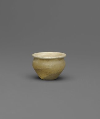  <em>Pear-Shaped Kohl Pot</em>, ca. 1938-1630 B.C.E. Egyptian alabaster (calcite), 7/8 in. (2.3 cm) high x 1 3/16 in. (3 cm) diameter. Brooklyn Museum, Charles Edwin Wilbour Fund, 09.889.39. Creative Commons-BY (Photo: Brooklyn Museum, 09.889.39_PS2.jpg)