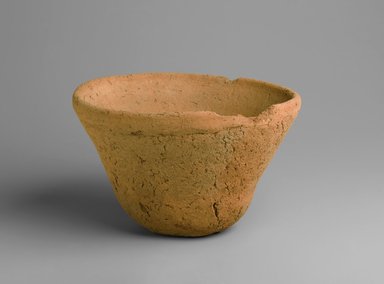  <em>Deep Cup</em>, ca. 2675-2170 B.C.E. Terracotta, 4 3/4 x greatest diam. 7 3/4 in. (12.1 x 19.7 cm). Brooklyn Museum, Charles Edwin Wilbour Fund, 09.889.758. Creative Commons-BY (Photo: Brooklyn Museum, 09.889.758_PS2.jpg)