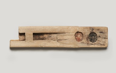  <em>Fragmentary Scribe's Palette</em>, ca. 1539–1292 B.C.E. Ivory, 3/8 × 1 1/4 × 5 11/16 in. (0.9 × 3.2 × 14.5 cm). Brooklyn Museum, Gift of the Egypt Exploration Fund, 14.615. Creative Commons-BY (Photo: Brooklyn Museum, 14.615_overall_PS11.jpg)