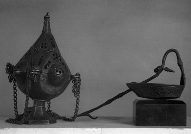  <em>Small Lamp</em>, late 15th century. Iron, 3 1/4 x 3 1/2 in. (8.3 x 9 cm). Brooklyn Museum, Bequest of William H. Herriman, 19.60. Creative Commons-BY (Photo: , 19.59_19.60_glass_bw.jpg)