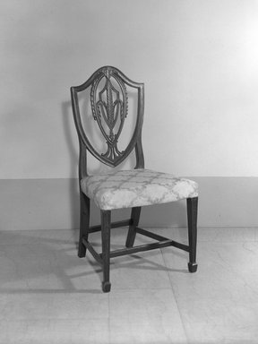  <em>Side Chair</em>, ca. 1800. Mahogany with upholstered seat, 38 x 20 x 15 3/4 in. Brooklyn Museum, Gift of Henry P. Sailer, 1990.151.2. Creative Commons-BY (Photo: Brooklyn Museum, 1990.151.2_acetate_bw.jpg)