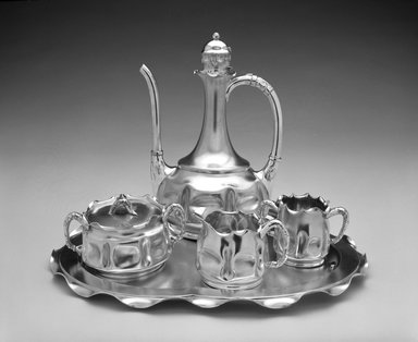 Pairpoint Manufacturing Company (1880-1929). <em>Tray</em>, ca. 1885. Silver-plate, 1/2 x 13 x 12 3/4 in. (1.3 x 33 x 32.4 cm). Brooklyn Museum, H. Randolph Lever Fund, 1990.160.5. Creative Commons-BY (Photo: , 1990.160.1-.5_bw.jpg)