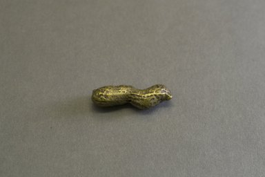 Akan. <em>Gold-weight (abrammuo): peanut</em>, 19th century. Copper alloy, length: 3 in. (length: 4.8 cm). Brooklyn Museum, Gift of Shirley B. Williams, 1990.221.43. Creative Commons-BY (Photo: Brooklyn Museum, 1990.221.43_front_PS5.jpg)