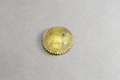 Akan. <em>Gold-weight (abrammuo): geometric</em>, ca. 1400-1700. Copper alloy, diameter: 1 5/8 in. (height: .1 cm. Brooklyn Museum, Gift of Shirley B. Williams, 1990.221.90. Creative Commons-BY (Photo: Brooklyn Museum, 1990.221.90_front_PS5.jpg)