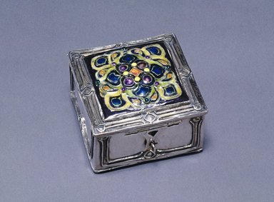 Elizabeth E. Copeland (American, 1866–1957). <em>Box</em>, ca. 1914. Silver, enamel, 2 1/4 x 3 1/8 x 3 1/8 in. (5.7 x 8.0 x 8.0 cm). Brooklyn Museum, Designated Purchase Fund, 1990.96.1. Creative Commons-BY (Photo: Brooklyn Museum, 1990.96.1_SL1.jpg)